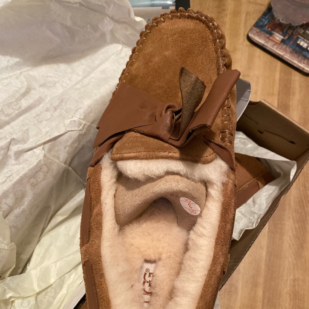 Ugg leather slipper